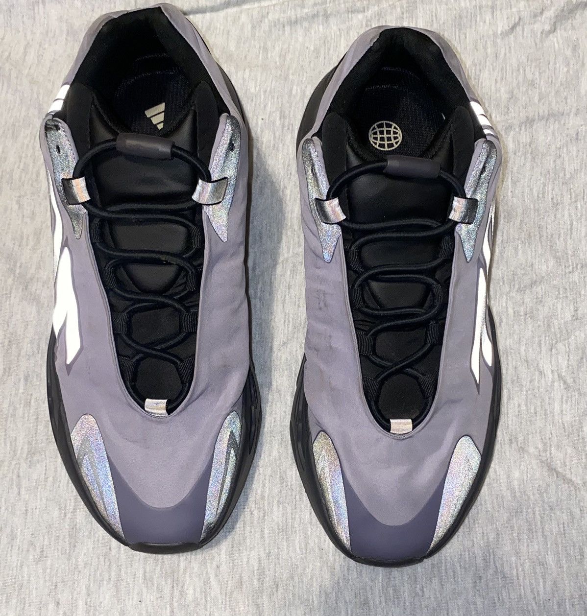 Adidas × Kanye West Yeezy 700 MNVM Geode Size US 11 / EU 44 - 5 Thumbnail