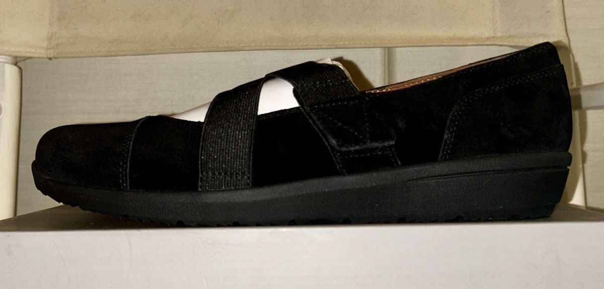 Vionic Vionic “Magnolia Shelby” Suede Orthotic Mary Janes —Size 9 Size US 9 / IT 39 - 7 Thumbnail