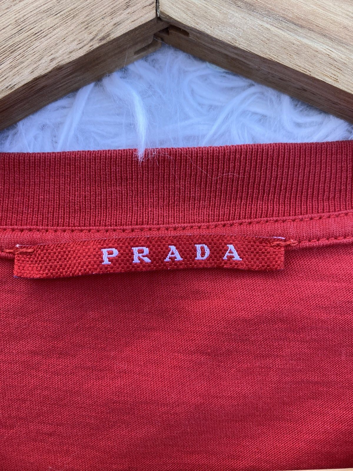Prada Rare Vintage Prada Small Logo Red Tshirt Size US S / EU 44-46 / 1 - 9 Thumbnail