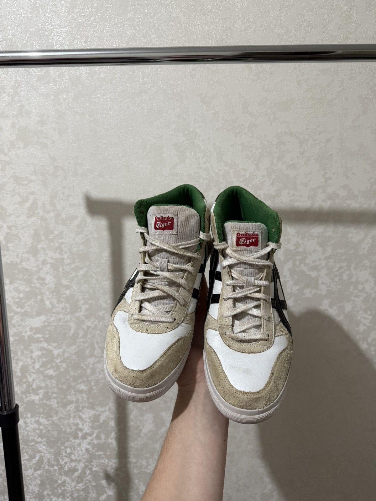 Asics ASICS ONITSUKA TIGER AARON MT HIGH-TOP SNEAKERS DISTRESSED Size US 10 / EU 43 - 2 Thumbnail