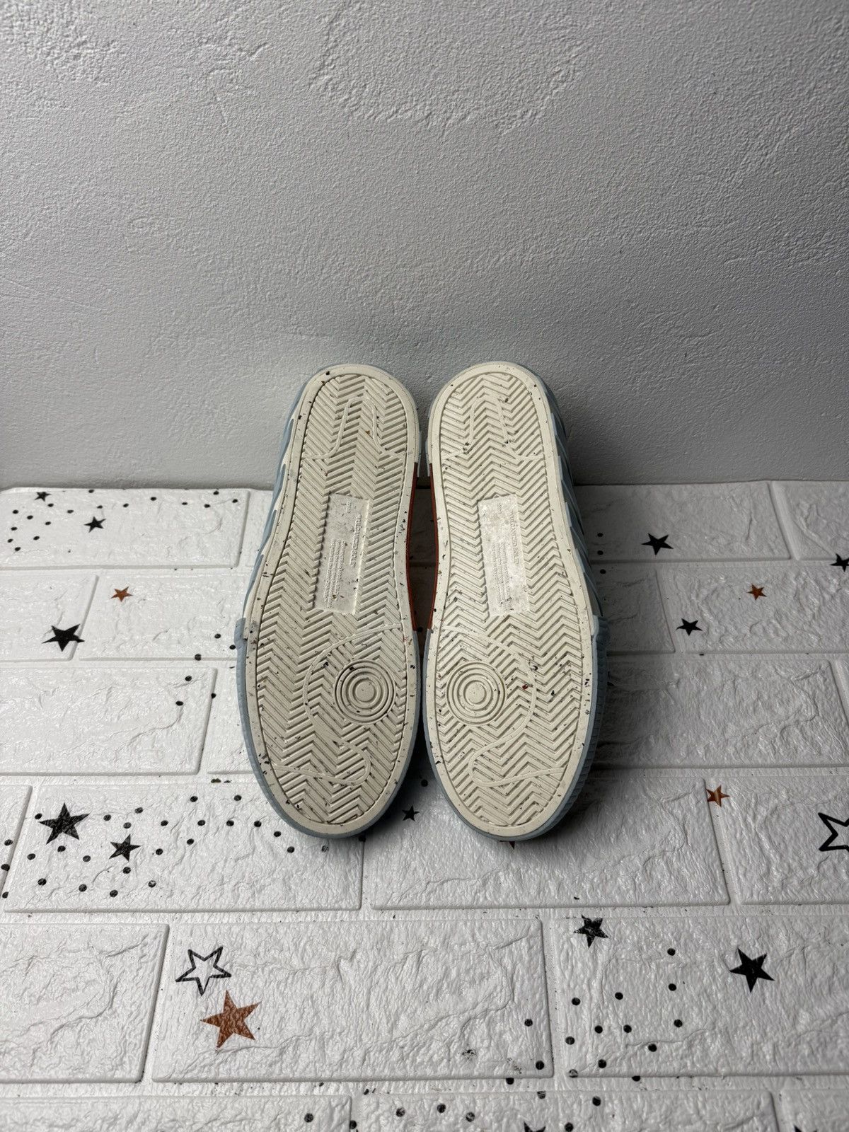 Off-White Off-White Low Vulcanized Canvas White/Blue US7 UK6.5 EUR41 Size US 7 / EU 40 - 12 Thumbnail