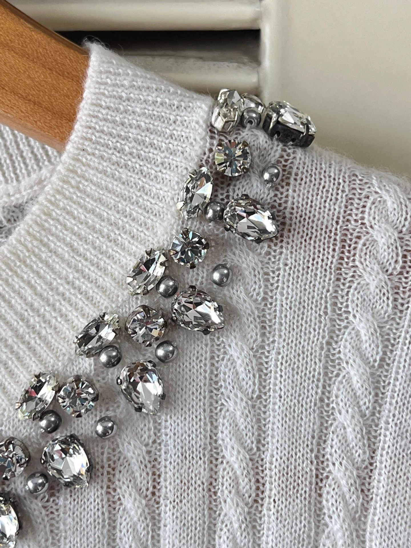 Miu Miu Miu Miu White Crewneck Short Knit Cardigan FR38 Size XS / US 0-2 / IT 36-38 - 4 Thumbnail