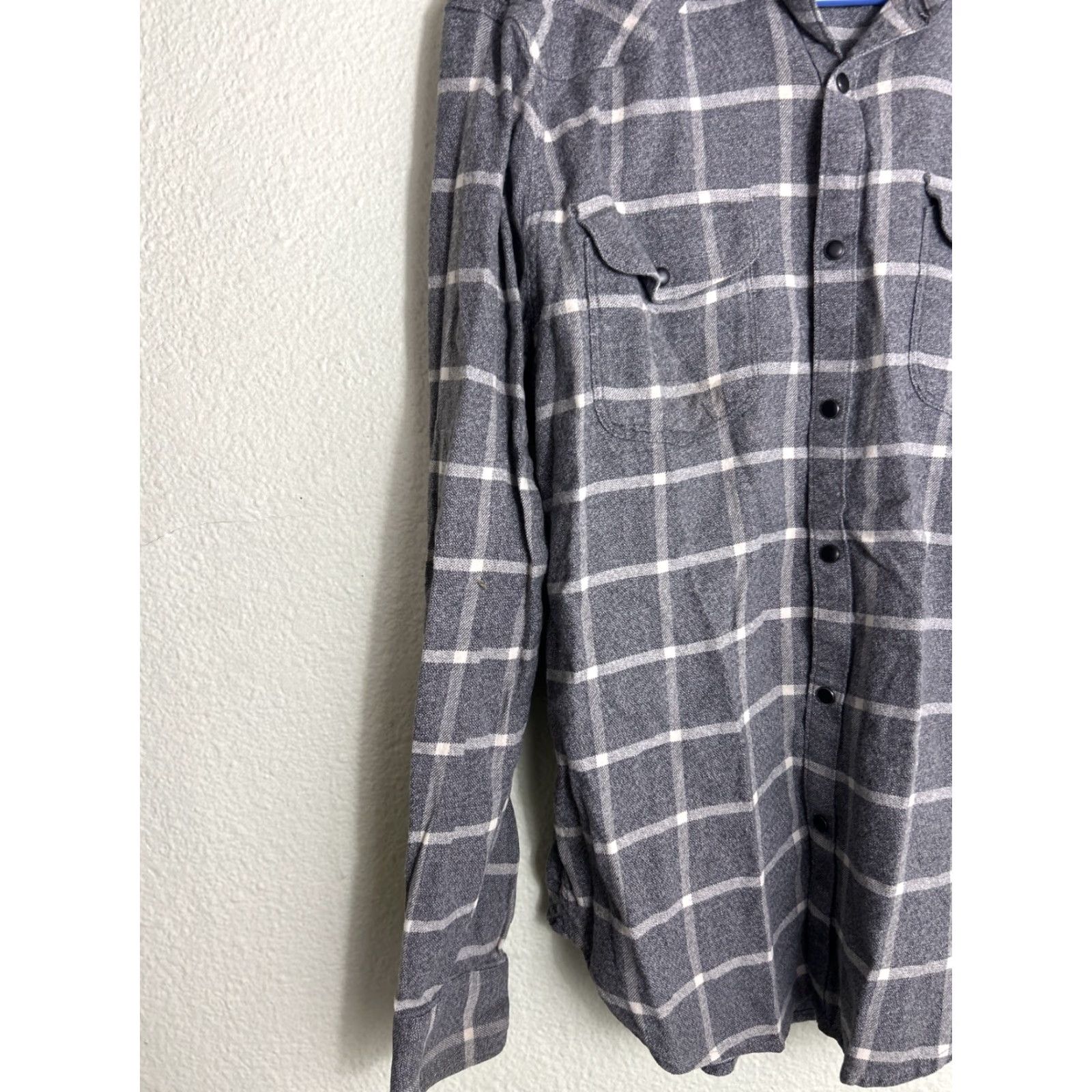 Lucky Brand Lucky Brand Men's Medium Gray Plaid Saturday Stretch Button-Up Shirt Size US M / EU 48-50 / 2 - 2 Thumbnail