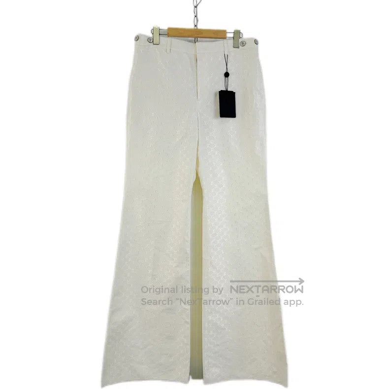 Louis Vuitton Louis Vuitton White High Waist Full Embroidered Logo Sligh Size 34" / US 12 / IT 48 - 1 Thumbnail