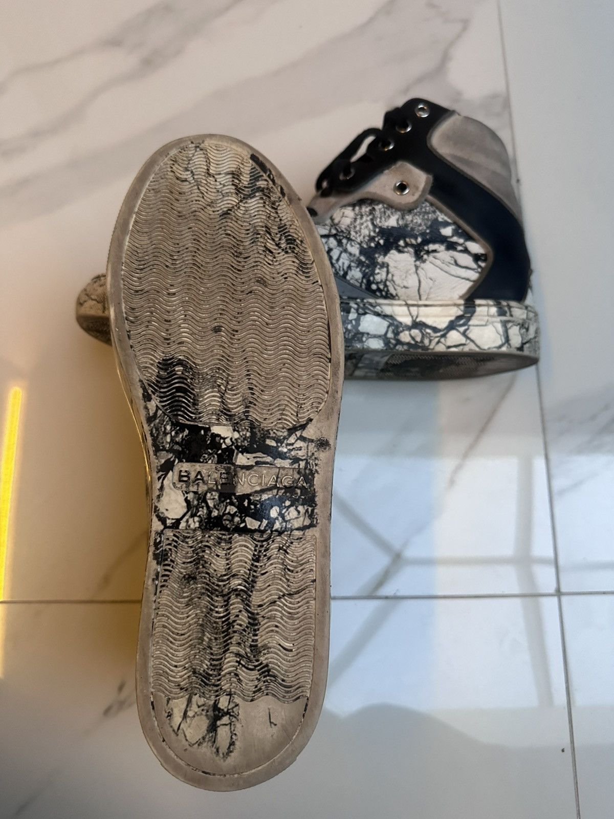 Balenciaga Balenciaga High-Top Marble Sneakers Size US 7 / EU 40 - 6 Thumbnail