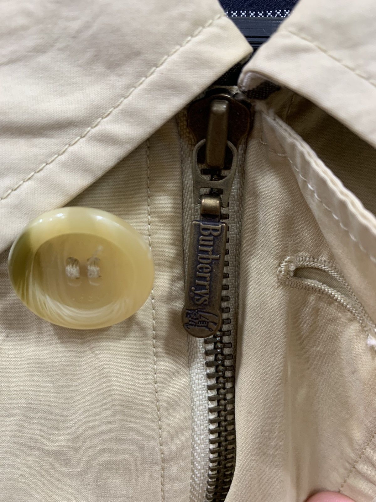 Burberry vintage beige lightweight Burberry jacket Size US L / EU 52-54 / 3 - 8 Thumbnail