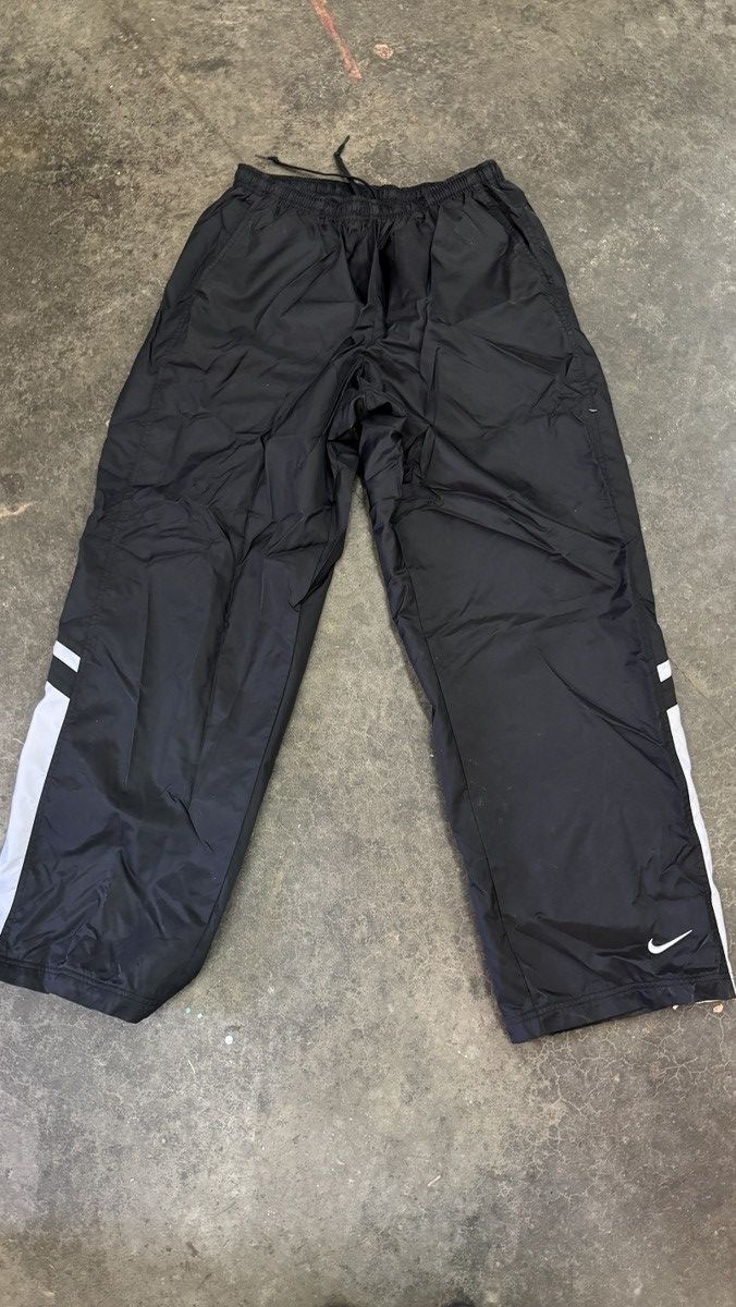 Nike Vintage Nike Windbreaker Panta Size US 34 / EU 50 - 1 Thumbnail