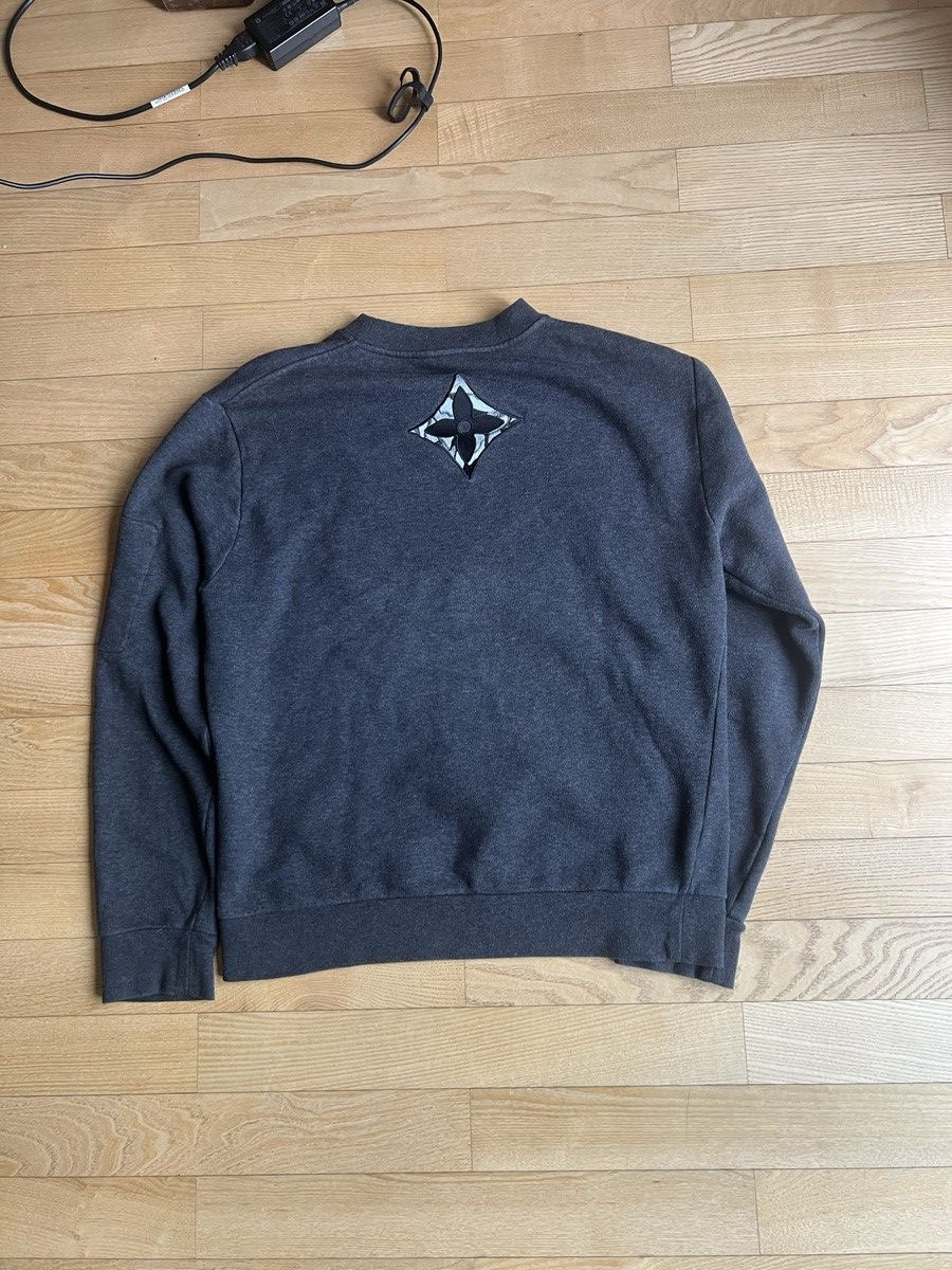 Louis Vuitton Louis vuitton crewneck Size US M / EU 48-50 / 2 - 5 Thumbnail