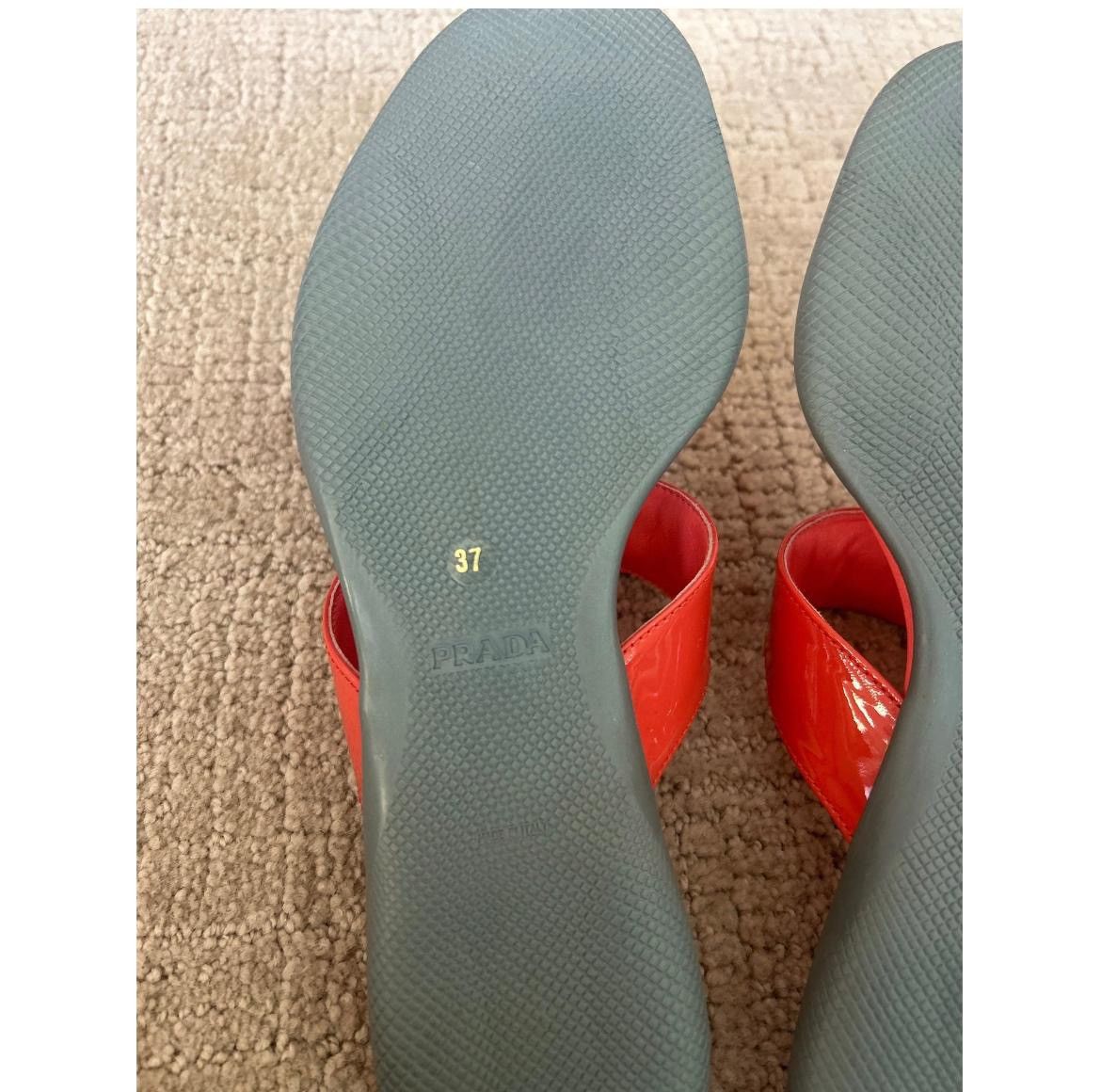 Prada Prada Chainlink Patent Sandals Size 37 Authentic Size US 6 / IT 36 - 7 Thumbnail