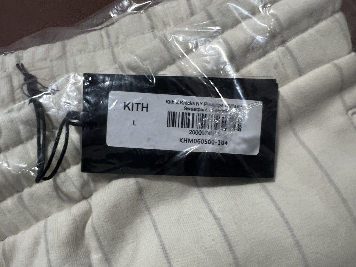 Kith Kith for New York Knicks NY Pinstripe Williams I Sweatpant Size US 34 / EU 50 - 8 Thumbnail