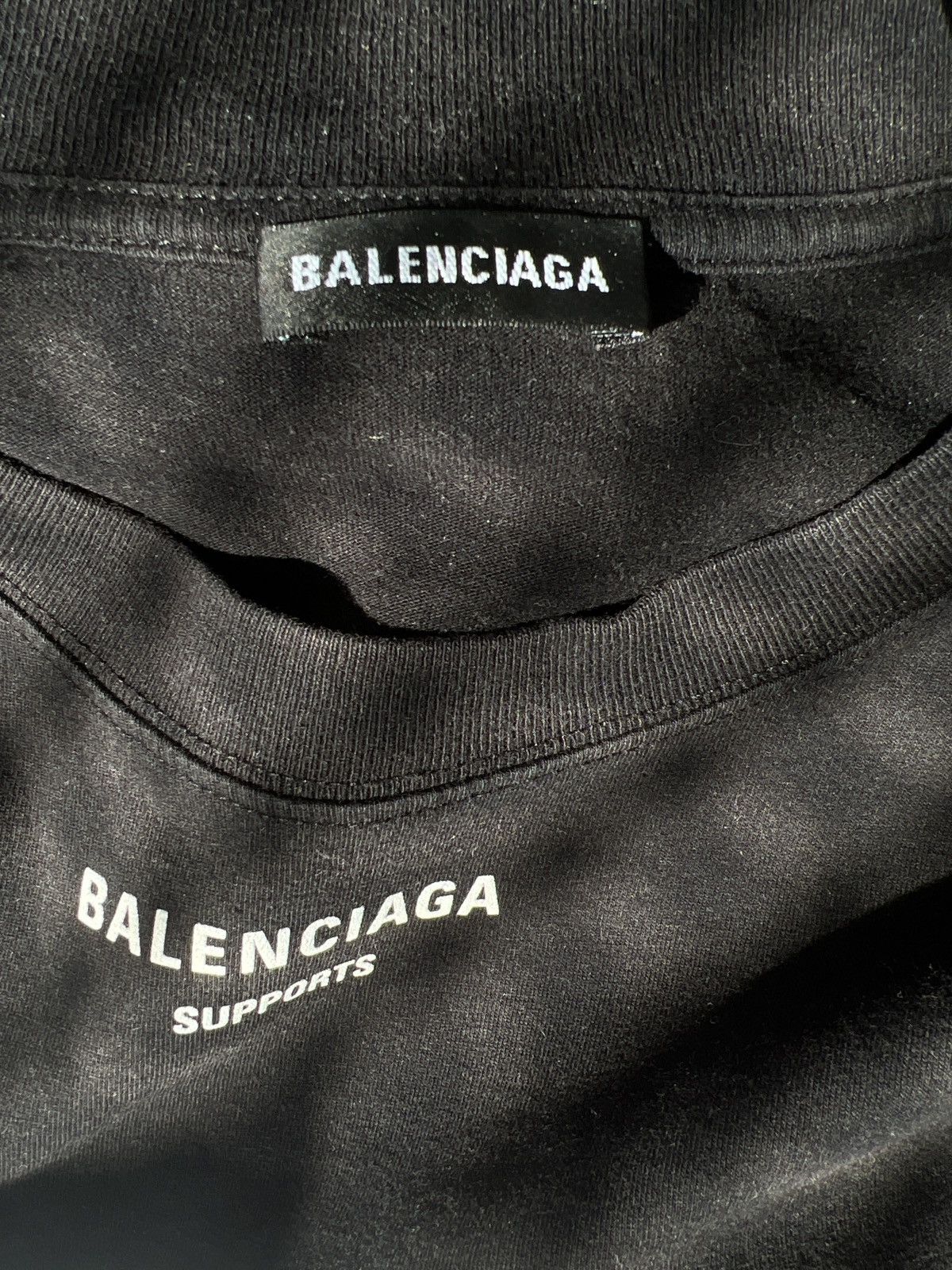 Balenciaga Balenciaga WFP Original Version Tshirt Size US M / EU 48-50 / 2 - 4 Thumbnail