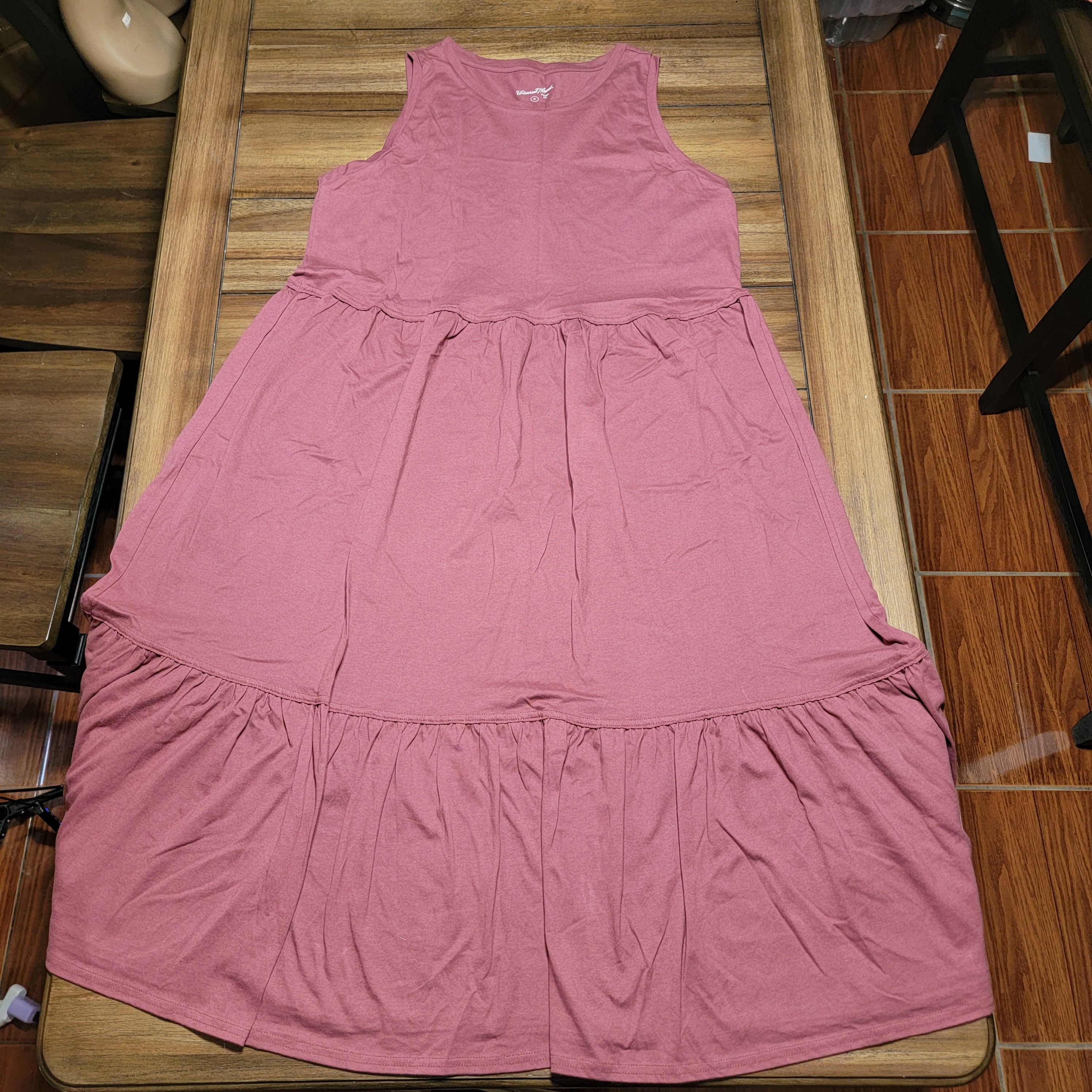 Other Universal Threads Sleeveless Dress Floor Length Size XL NWT Size XL / US 12-14 / IT 48-50 - 1 Thumbnail