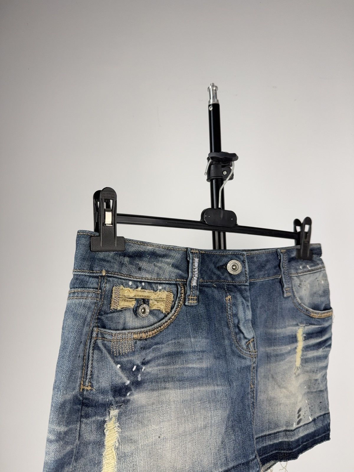 Japanese Brand Y2K Distressed Denim Mini Skirt Studded Pockets Grunge 90s Size 29" - 2 Thumbnail