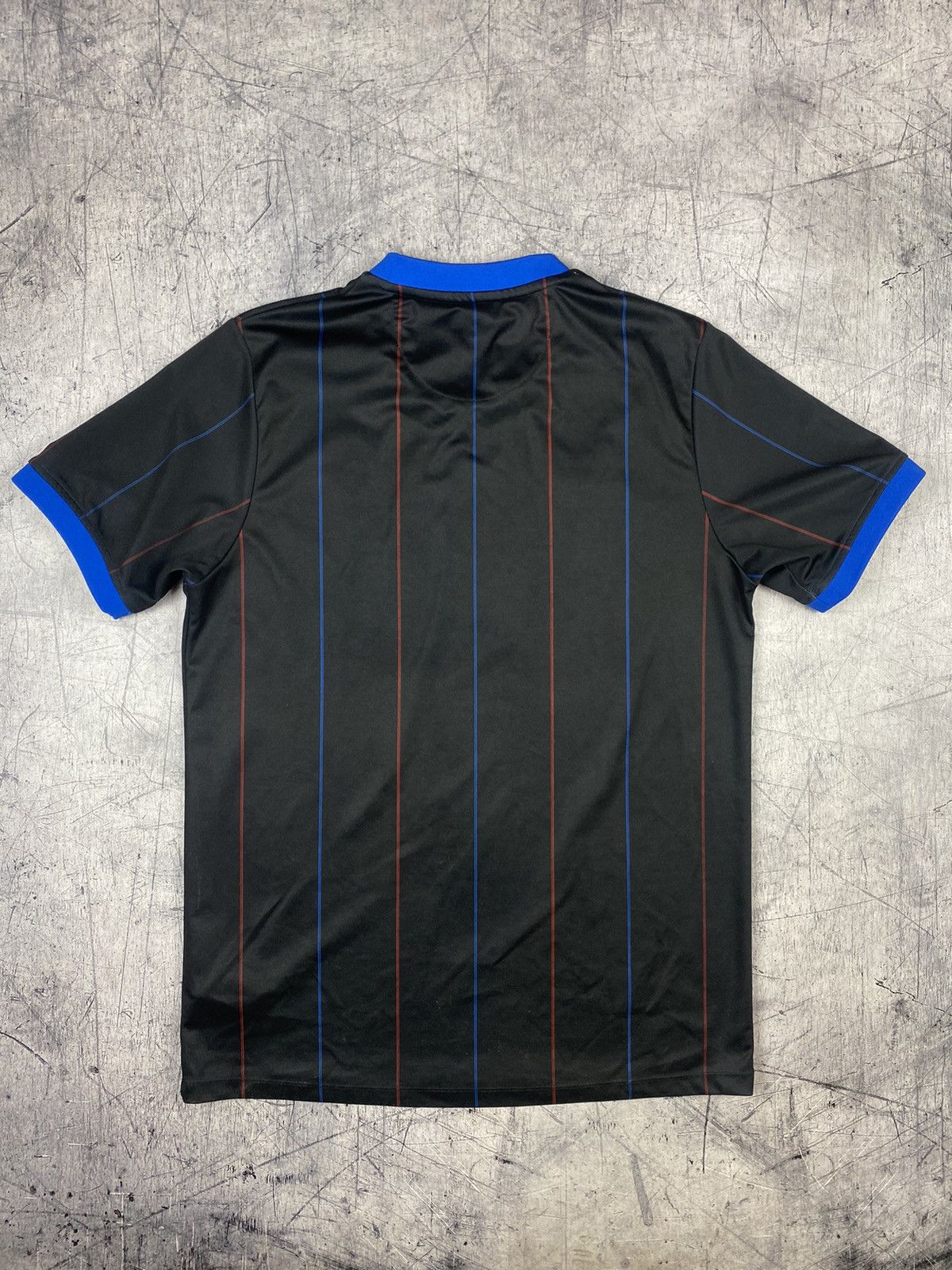 Vintage Castore Rangers Training Soccer Jersey Tee Size L Size US L / EU 52-54 / 3 - 11 Thumbnail