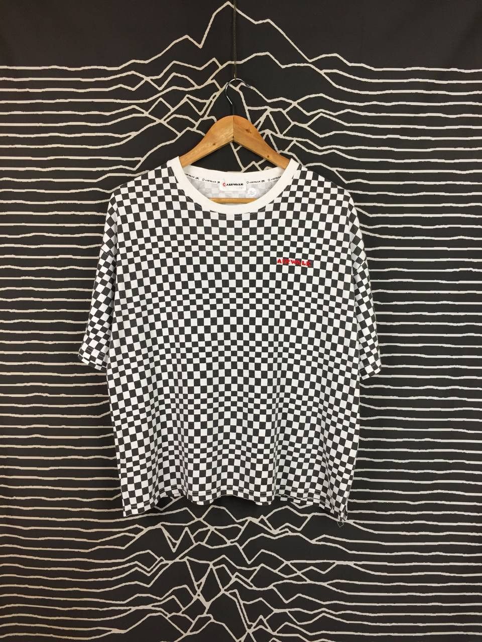 Airwalk Vtg Airwalk Skateboard Classic Checker All Over Print Tee Size US L / EU 52-54 / 3 - 2 Thumbnail