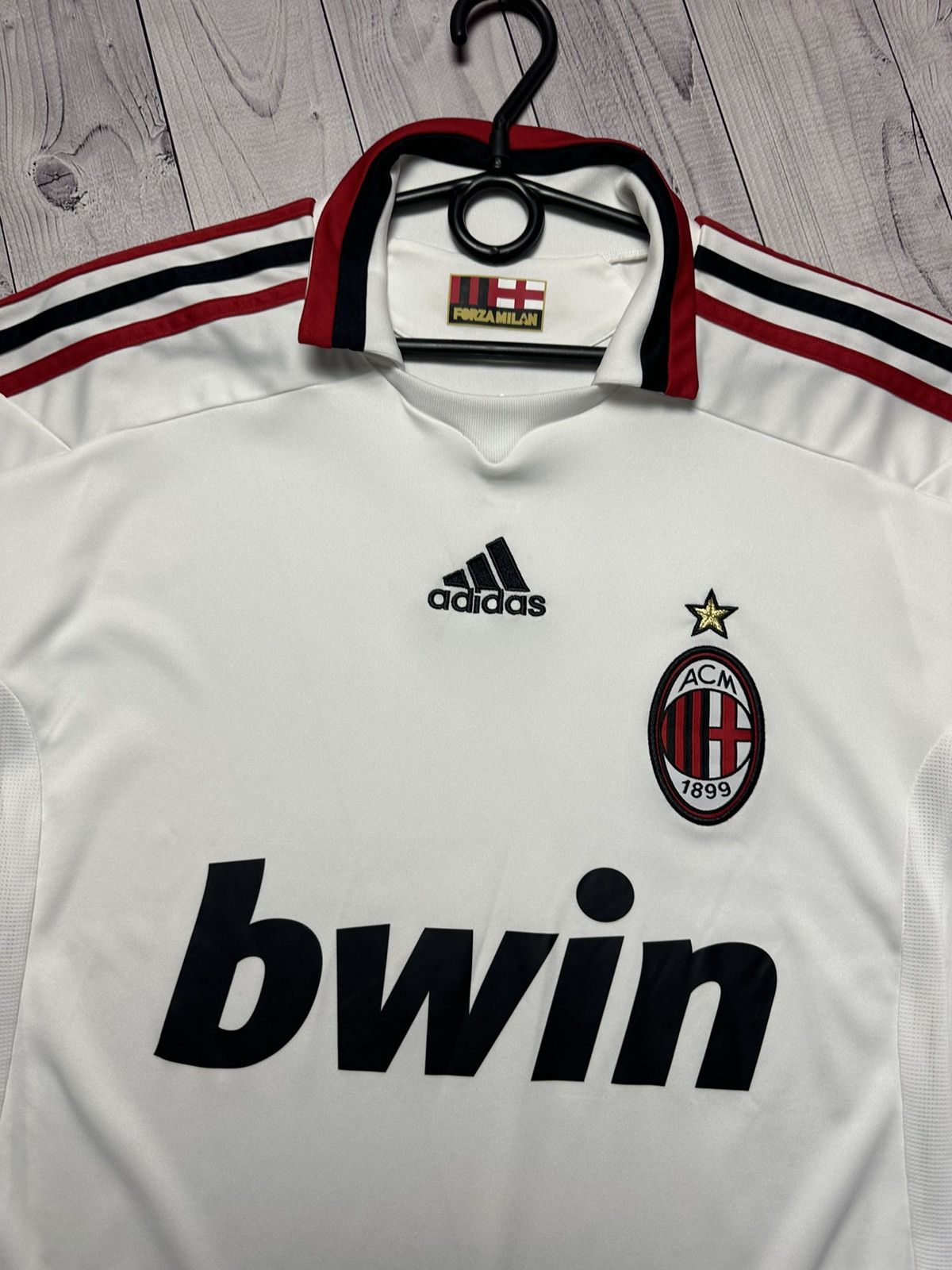 Adidas × Vintage AC Milan soccer jersey adidas size S/M white Size US M / EU 48-50 / 2 - 3 Thumbnail