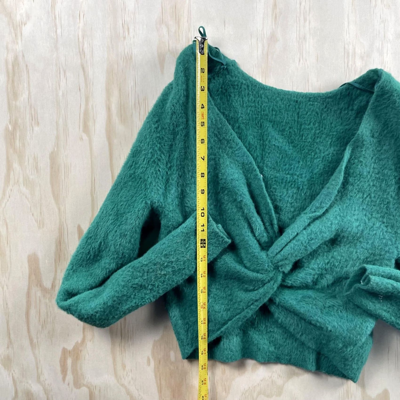 Vintage Aerie Sweater Womens XL Green Fuzzy Knit V Neck Twist Front Cropped Pullover Size XL / US 12-14 / IT 48-50 - 3 Thumbnail