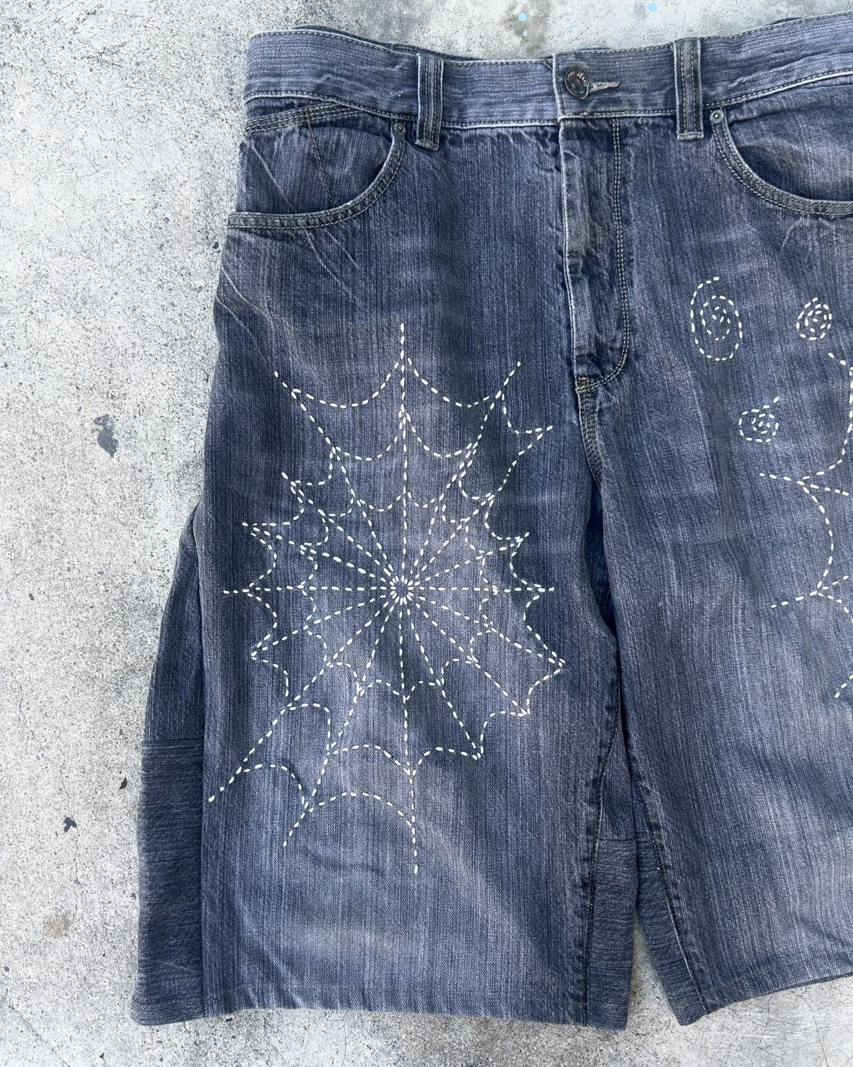 DKNY Vintage Shasiko DKNY Jeans🪡 (soldout❌) Size US 37 - 3 Thumbnail