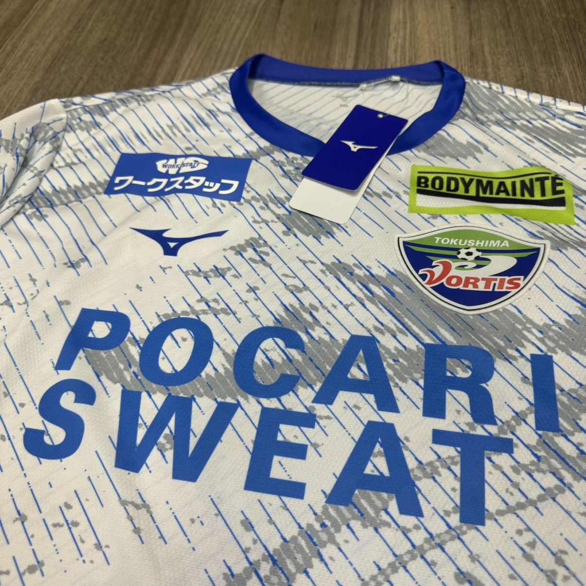 Mizuno Tokushima Vortis 2023 away shirt (bnwt) Size US XL / EU 56 / 4 - 3 Thumbnail