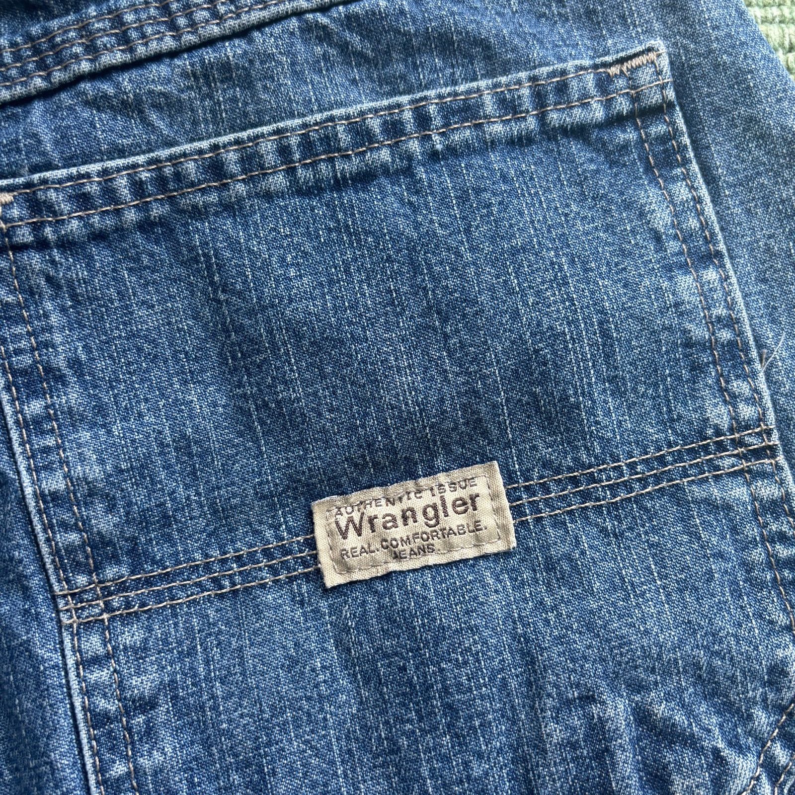 Wrangler Vintage Y2K Wrangler Dark Blue Denim Jean Shorts Sz 34 Size US 34 / EU 50 - 3 Thumbnail