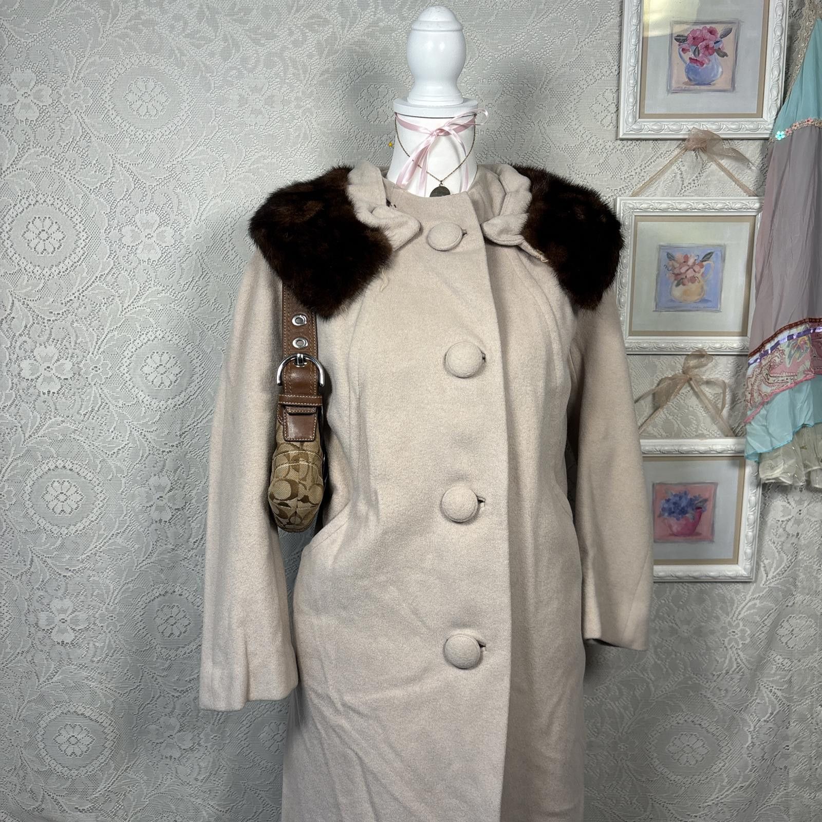 Other vintage cashmere and real fur long coat Size M / US 6-8 / IT 42-44 - 2 Thumbnail