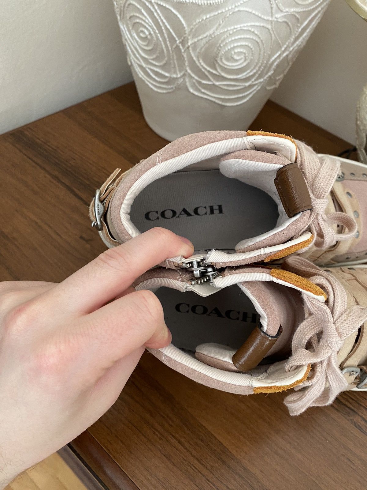 Coach × Vintage Coach C219 High Top Sneaker Size US 9.5 / IT 39.5 - 8 Thumbnail