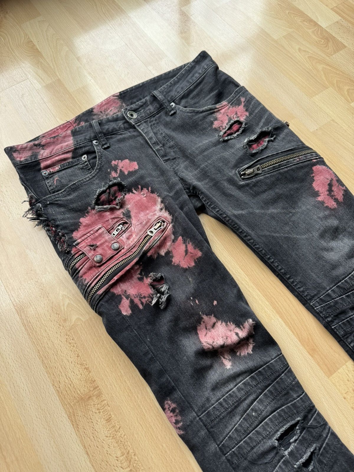 If Six Was Nine L.G.B. Blood Splash Denim Size US 26 / EU 42 - 2 Thumbnail