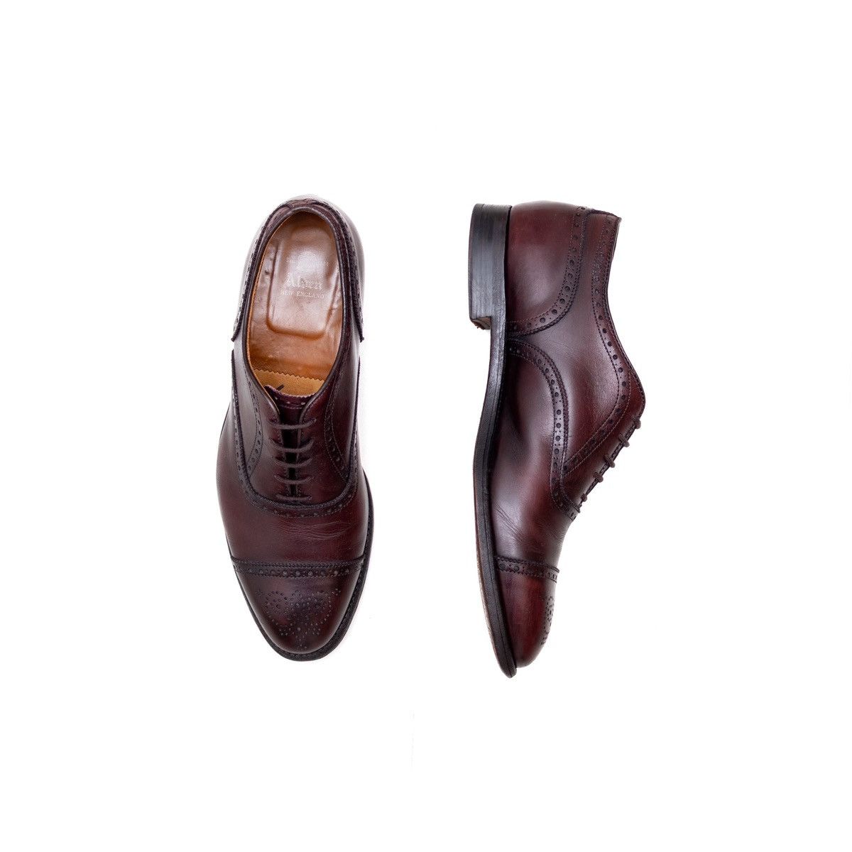 Alden Alden New England 908 B/D Medallion Cap Toe Oxford Shoes 10 Size US 10 / EU 43 - 1 Thumbnail