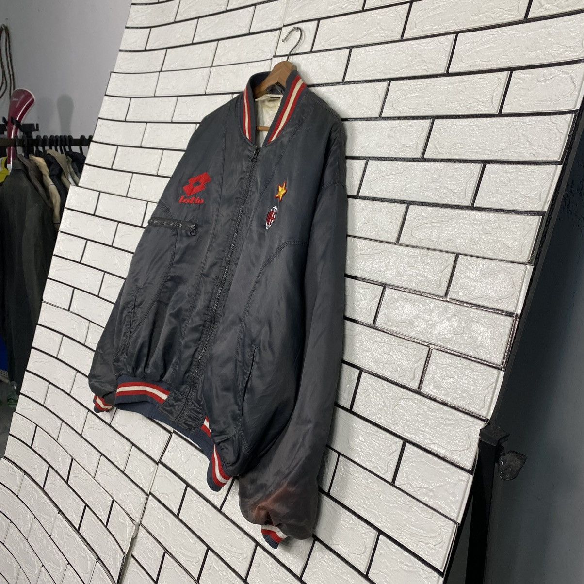 Lotto Sport 🔥SUN FADED STYLE VINTAE SATIN BOMBER JACKET LOTTO AC MILAN Size US L / EU 52-54 / 3 - 2 Thumbnail