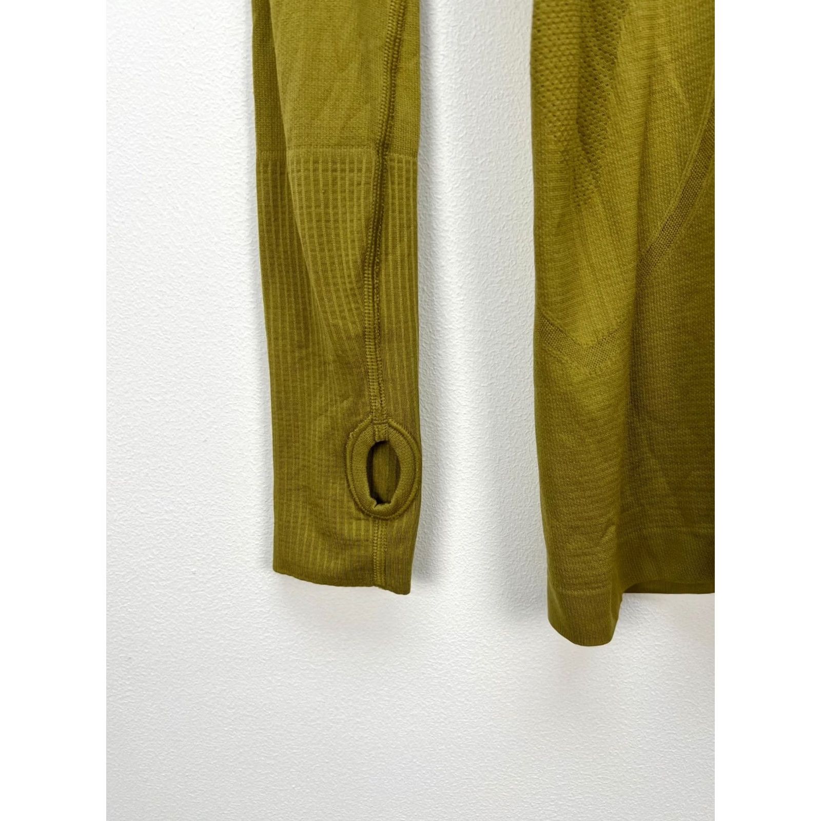 Lululemon Lululemon Swiftly Tech Long Sleeve Top Grape Leaf Green Ladies Sz 4 Size S / US 4 / IT 40 - 5 Thumbnail