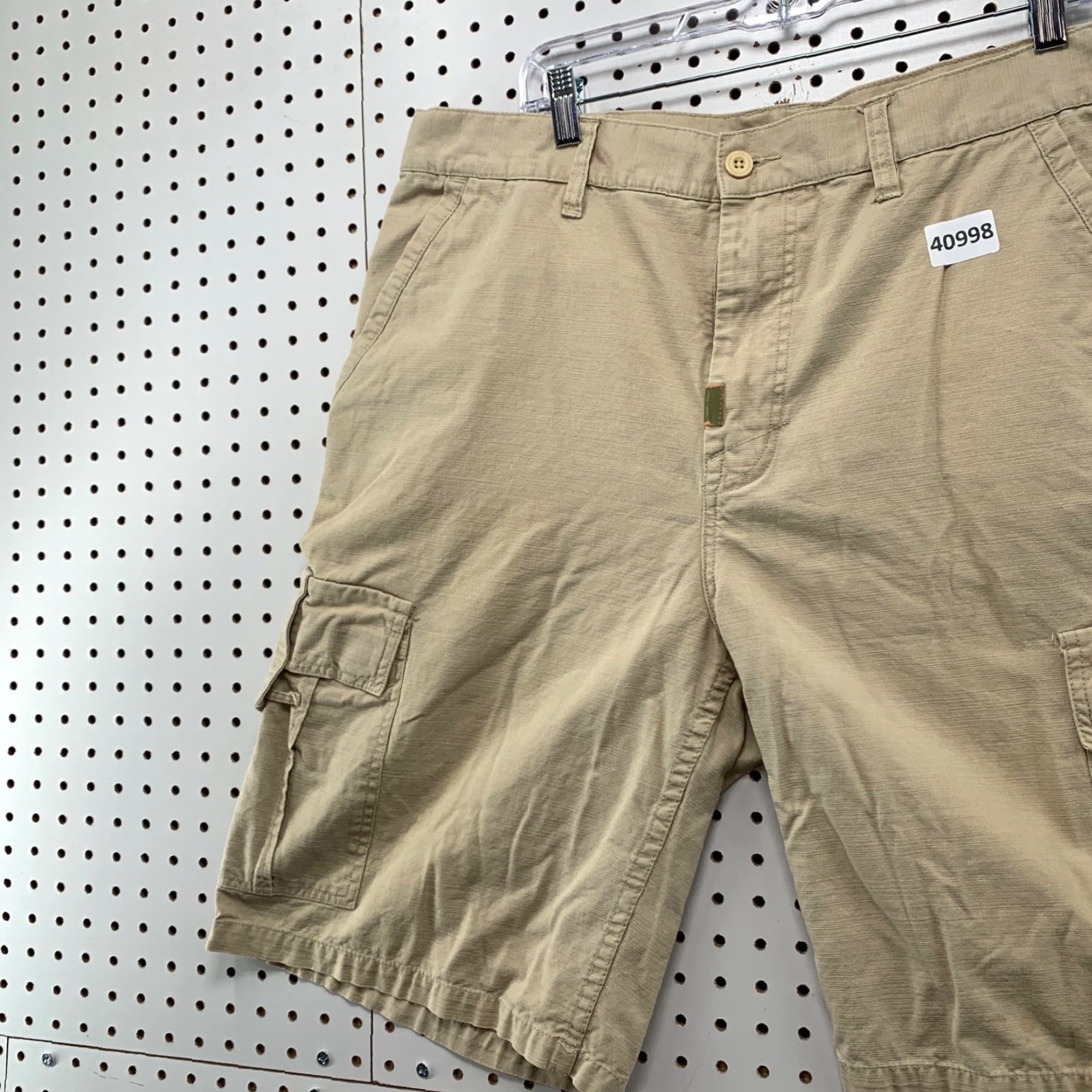 Vintage VINTAGE LRG Cargo Shorts Mens 38 Beige Hip Hop Pockets 11 Inseam 38x11 Size 38 Regular Fit Size US 38 / EU 54 - 4 Thumbnail