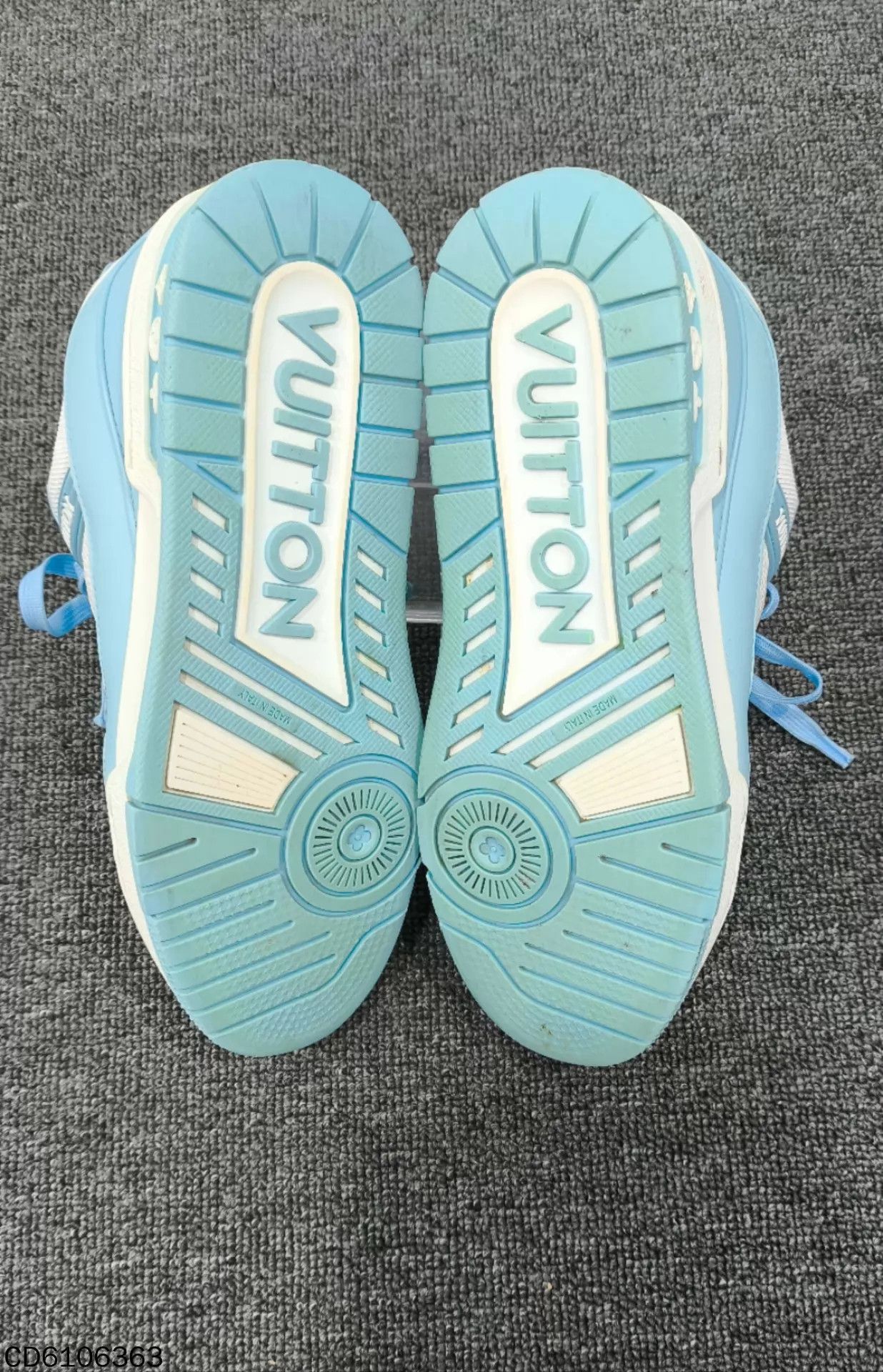 Louis Vuitton LV Sky Blue Trainer 38 Size US 7.5 / IT 37.5 - 6 Thumbnail