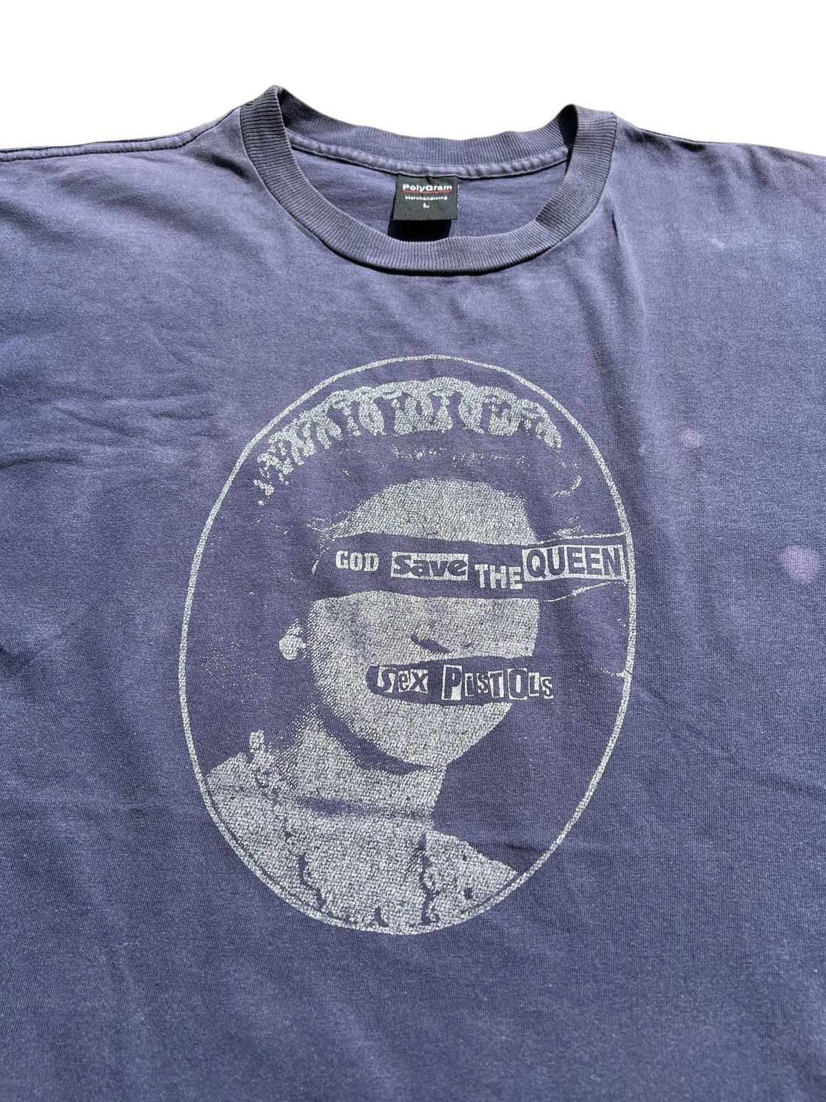 Band Tees 🔥Crazy Rare 90’s God Save The Queen Sex Pistols Band T-shirt Size US L / EU 52-54 / 3 - 7 Thumbnail