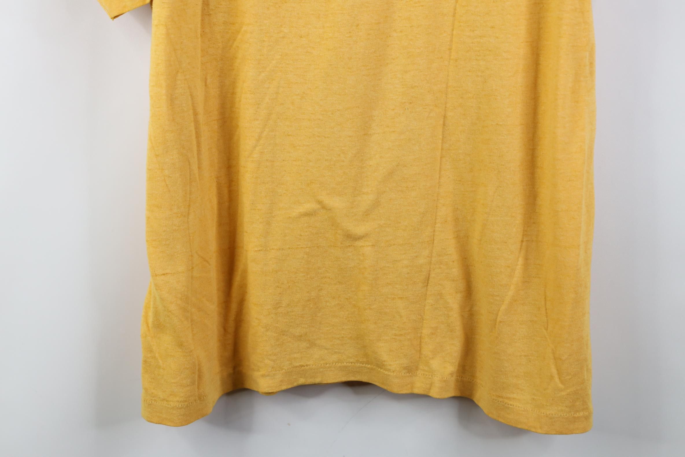 Vintage Vintage 70s 80s Riunite D'Oro Pure Gold Wine T-Shirt USA Size US XL / EU 56 / 4 - 13 Thumbnail