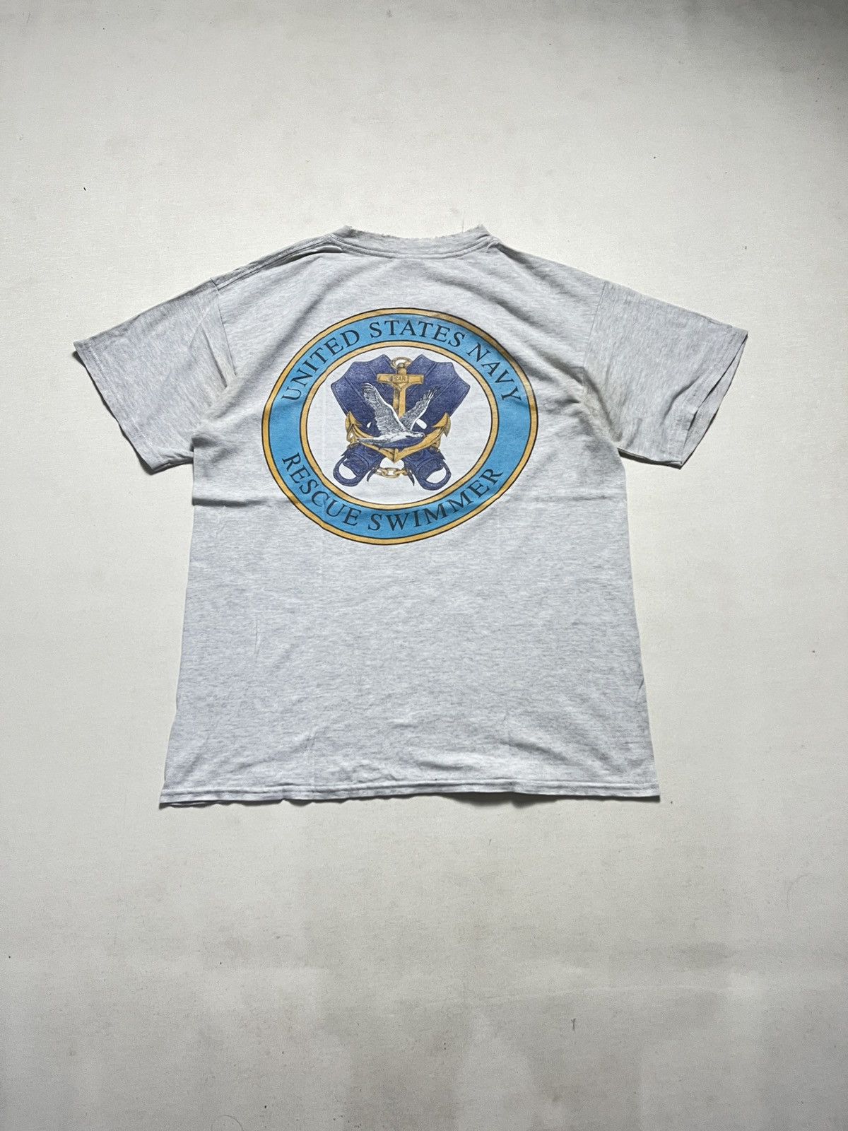 Vintage Vintage united states navy rescue swimmer t-shirt Size US M / EU 48-50 / 2 - 1 Thumbnail