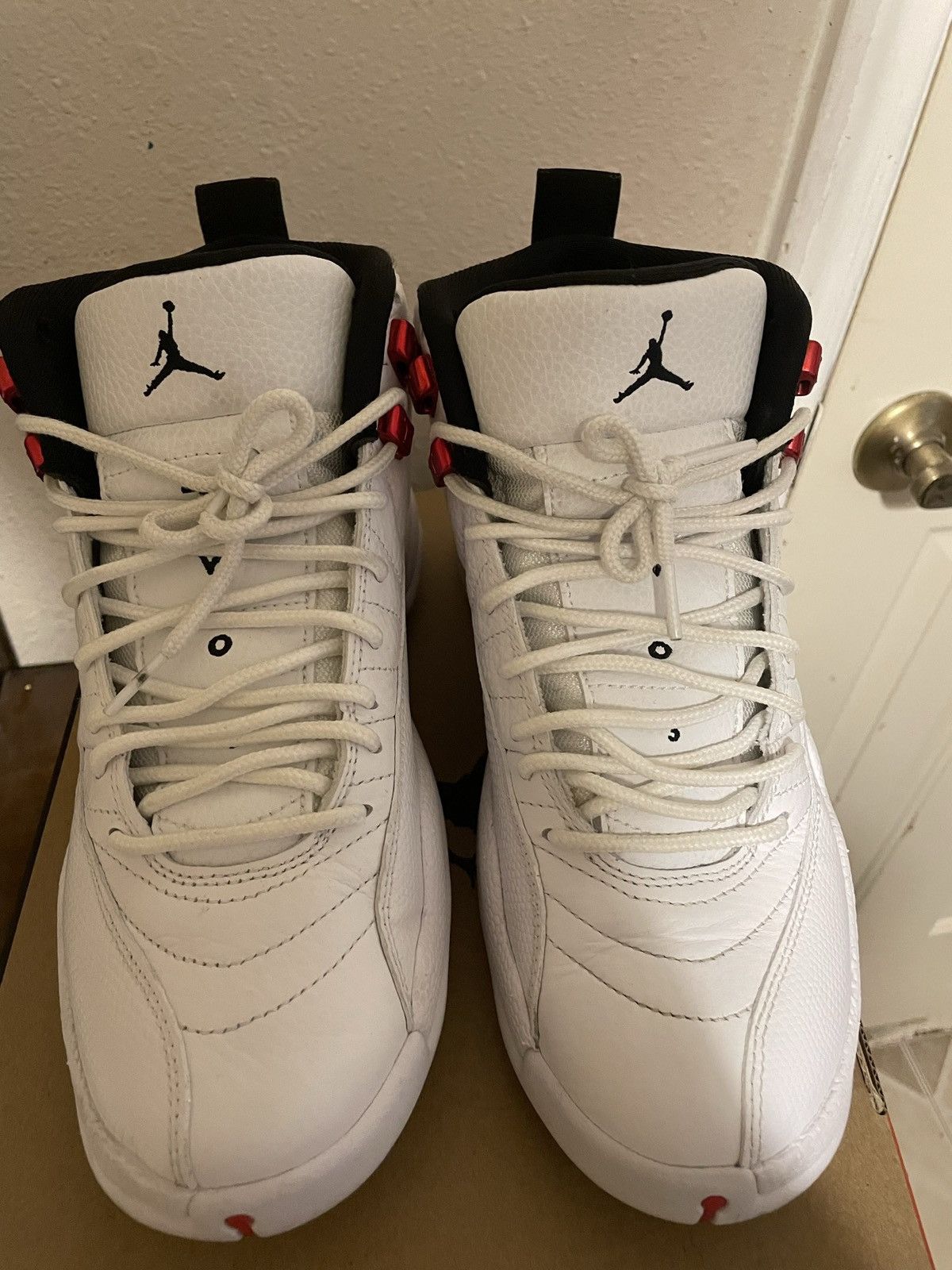 Jordan Brand Jordan 12s Size US 7 / EU 40 - 3 Thumbnail