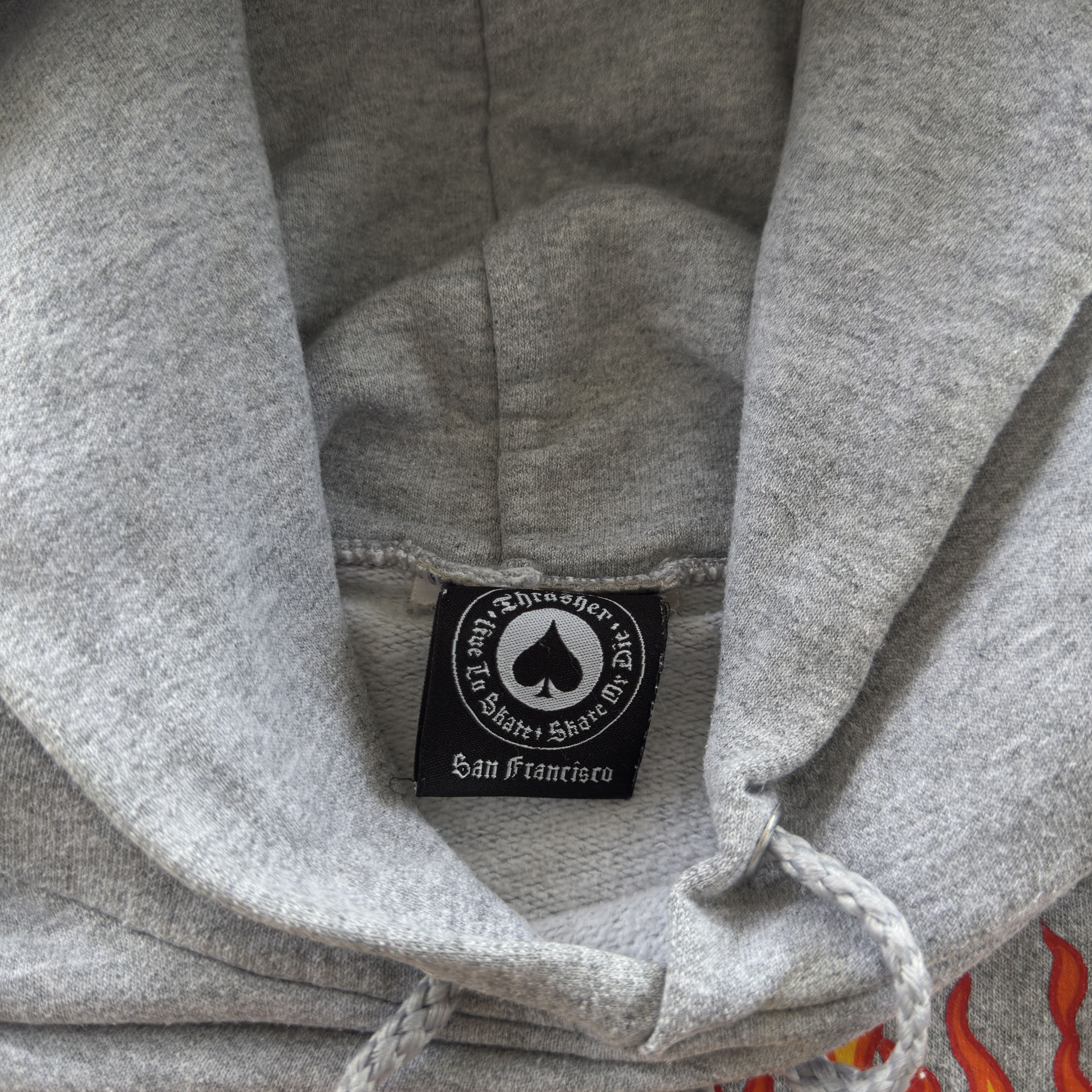 Thrasher Thrasher Flame Logo Grey Vintage Hoodie Size M Size US M / EU 48-50 / 2 - 6 Thumbnail
