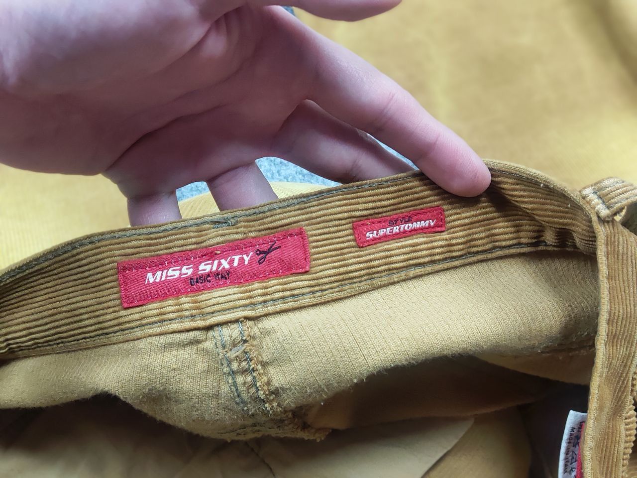 Miss Sixty Miss Sixty Rare Vtg Y2K low-rise flared Corduroy Pants jeans Size 29" - 18 Thumbnail