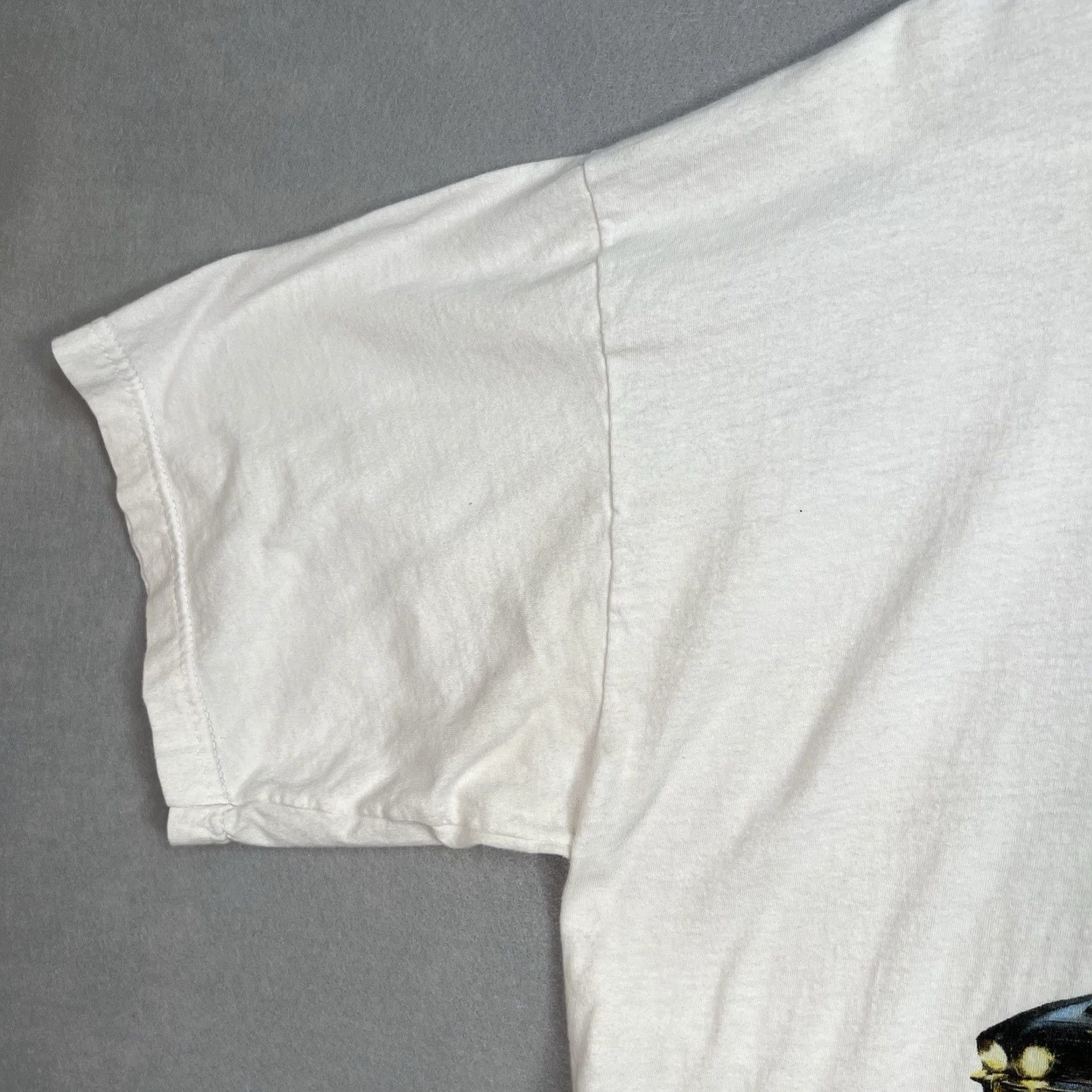 Vintage VINTAGE 80s 007 The Living Daylights Aston Martin Shirt Adult XL White Mens Size US XL / EU 56 / 4 - 7 Thumbnail
