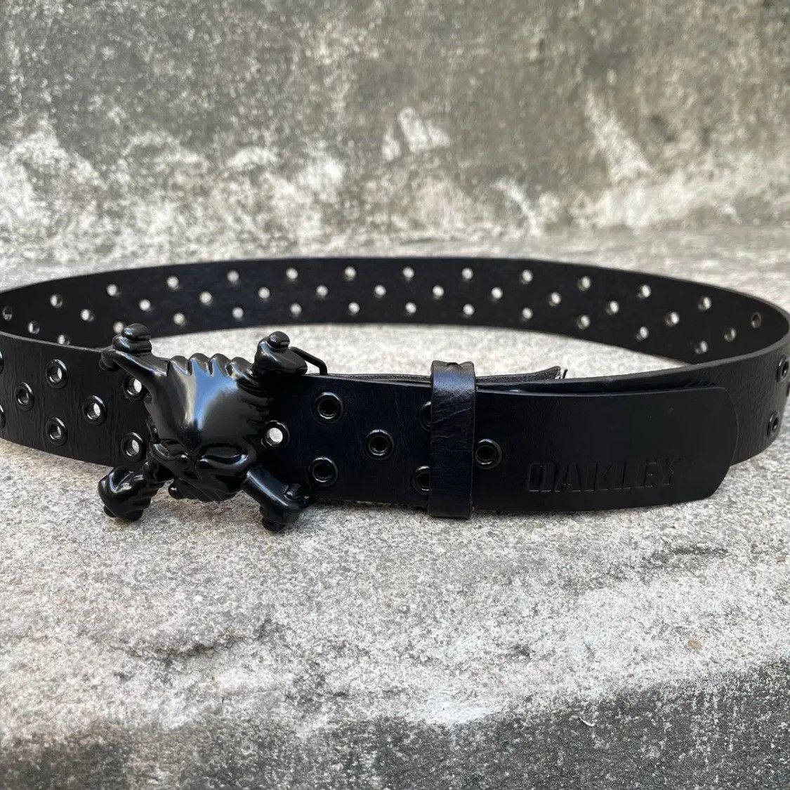 Oakley Oakley Black Skull Metal Buckle Leather Belt Size ONE SIZE - 6 Thumbnail