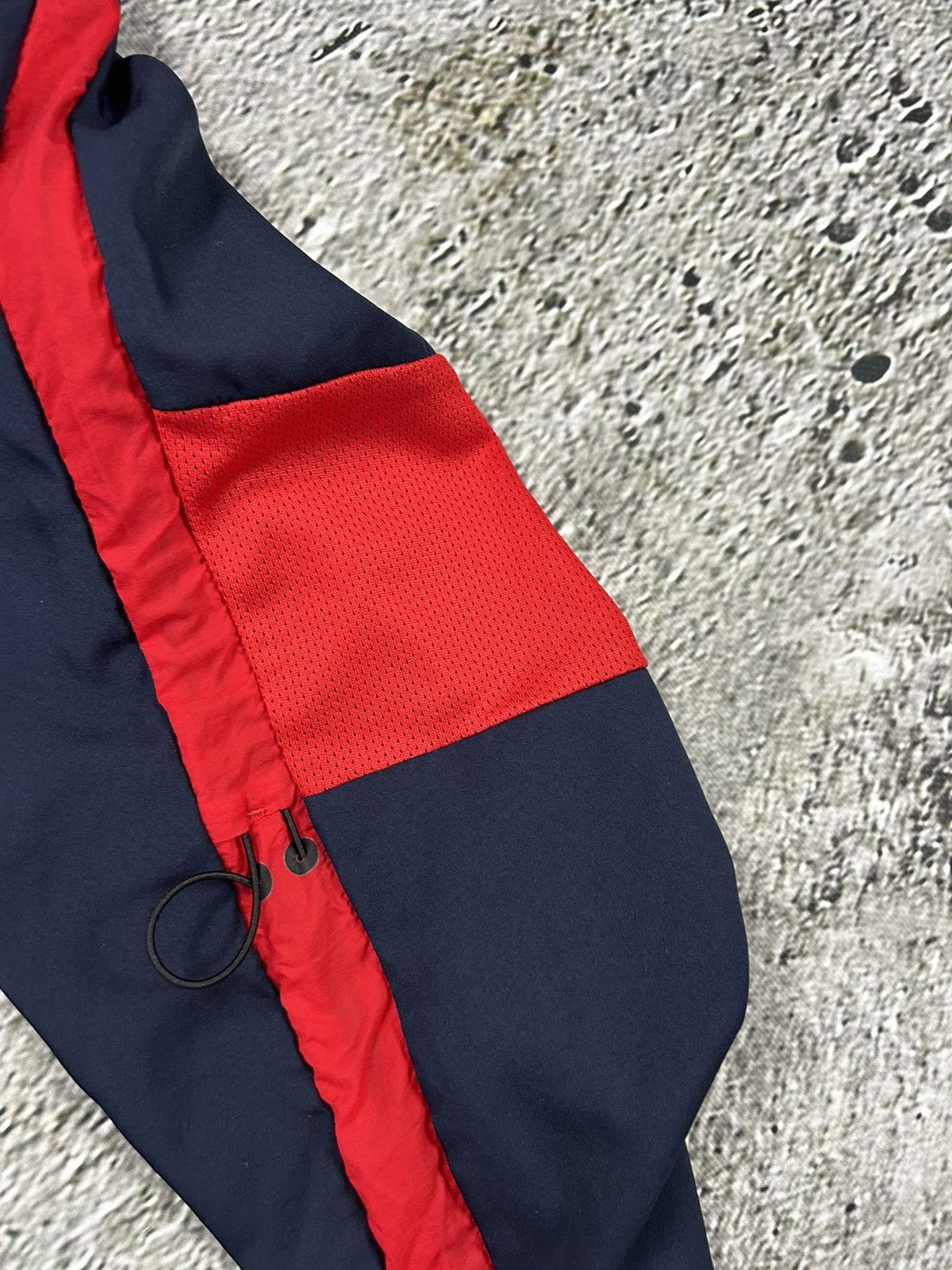 Nike Nike vintage navy red nylon track pants parachute drill Size US 28 / EU 44 - 6 Thumbnail