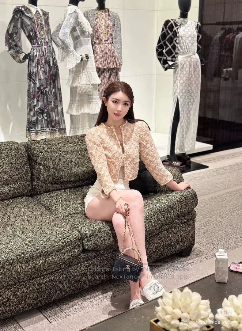 Chanel Chanel Tweed-patterned knitted jacket Size XS / US 0-2 / IT 36-38 - 7 Thumbnail