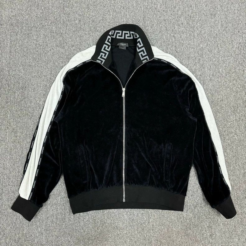 Versace Versace Greek velvet coats Size XL / US 12-14 / IT 48-50 - 1 Thumbnail