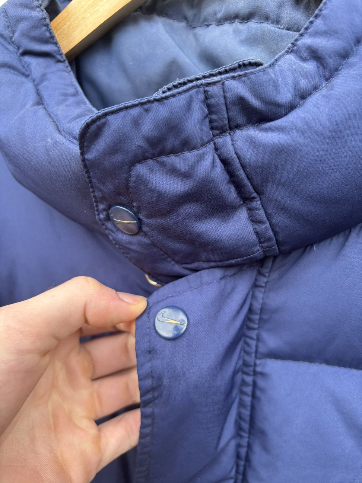 Nike Vintage Nike Swoosh Puffer Jacket Size US L / EU 52-54 / 3 - 5 Thumbnail