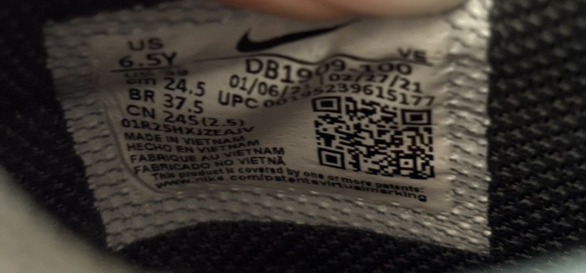 Nike Nike Dunk Low SE GS 'Sail Multi-Camo' Size US 6.5 / EU 39-40 - 7 Thumbnail