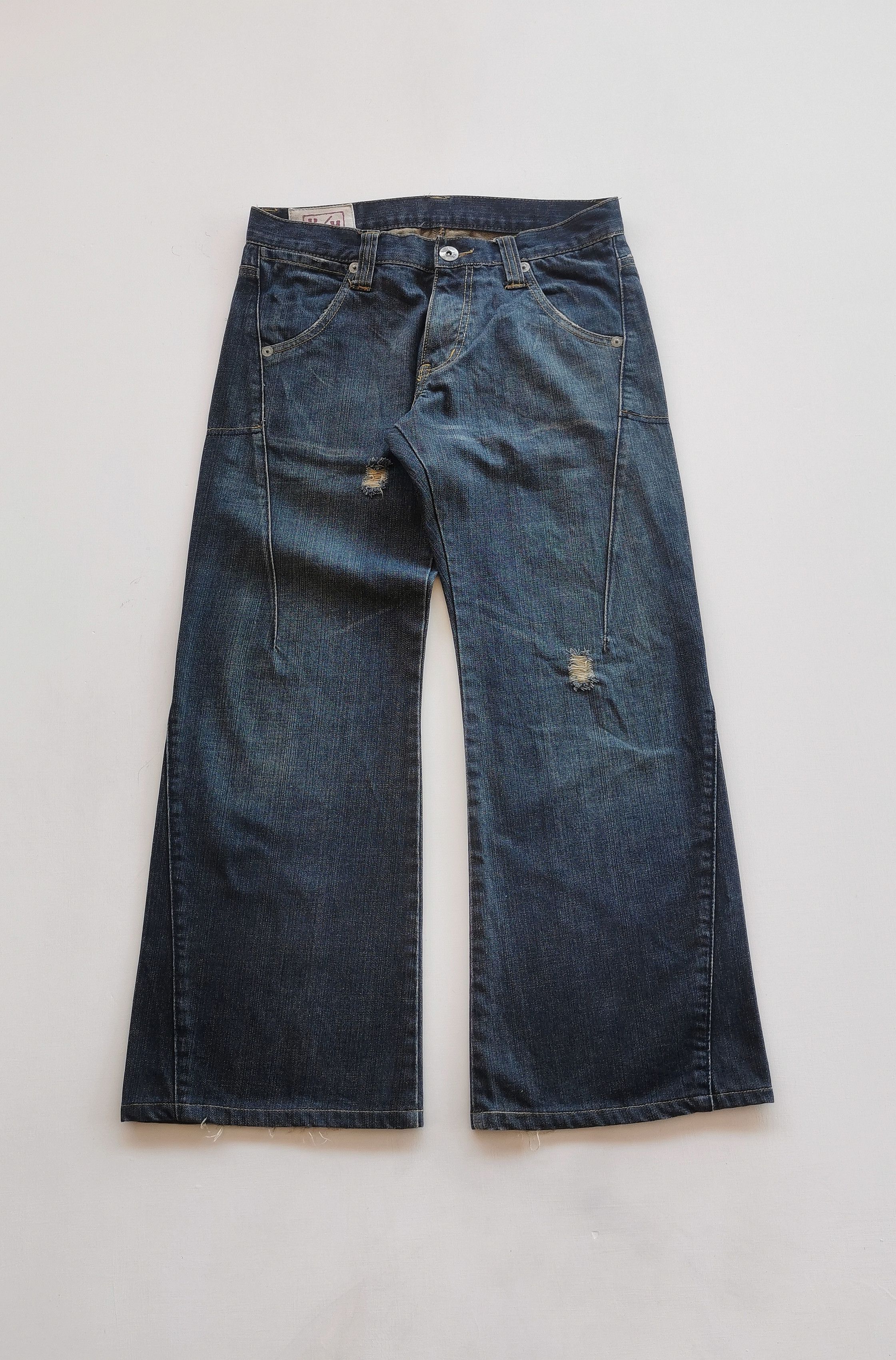 flare jeans inspire from kmrii brands