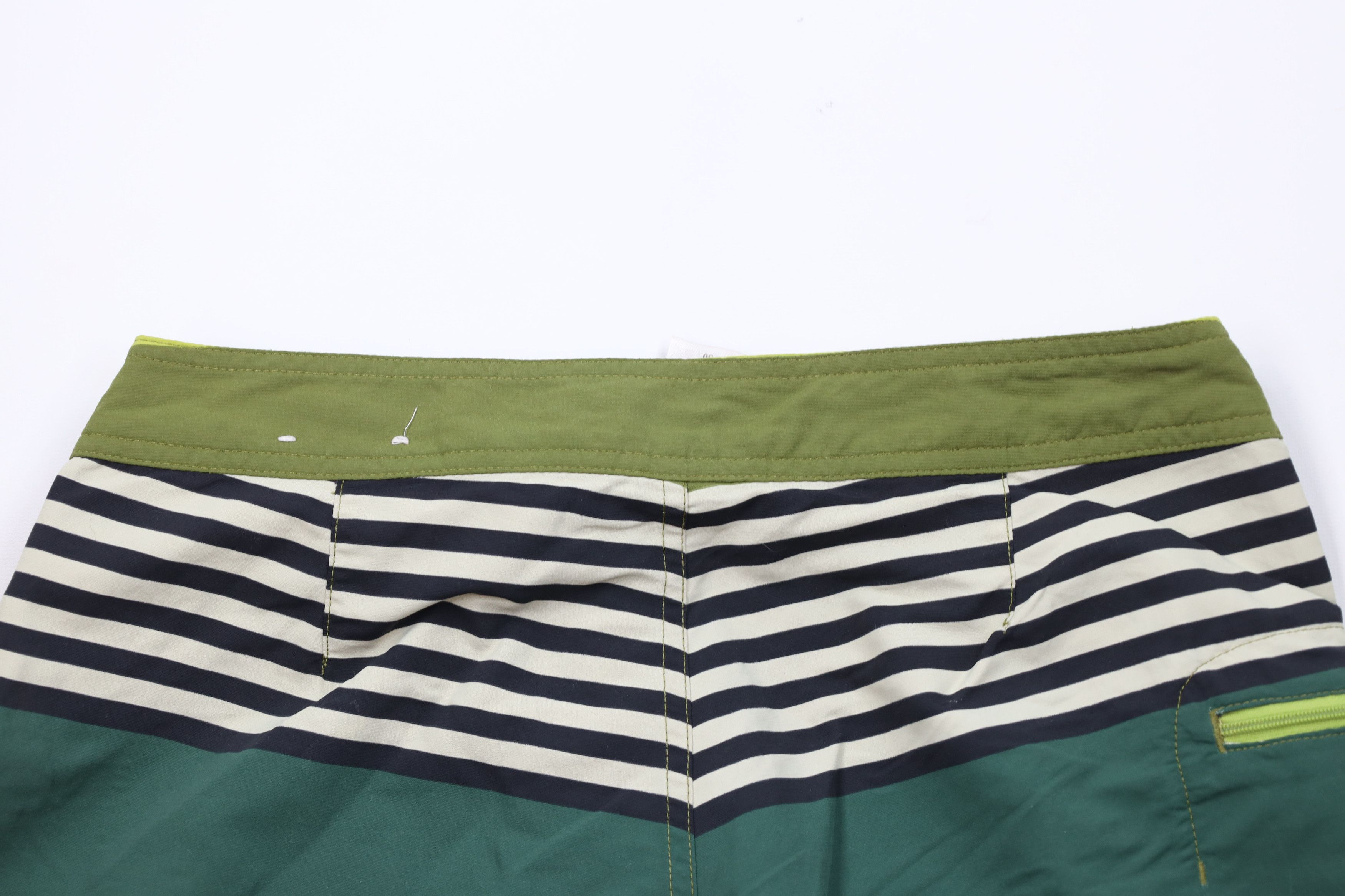 Patagonia Patagonia Logo Striped Wavefarer Board Shorts Trunks Green Size US 30 / EU 46 - 9 Thumbnail