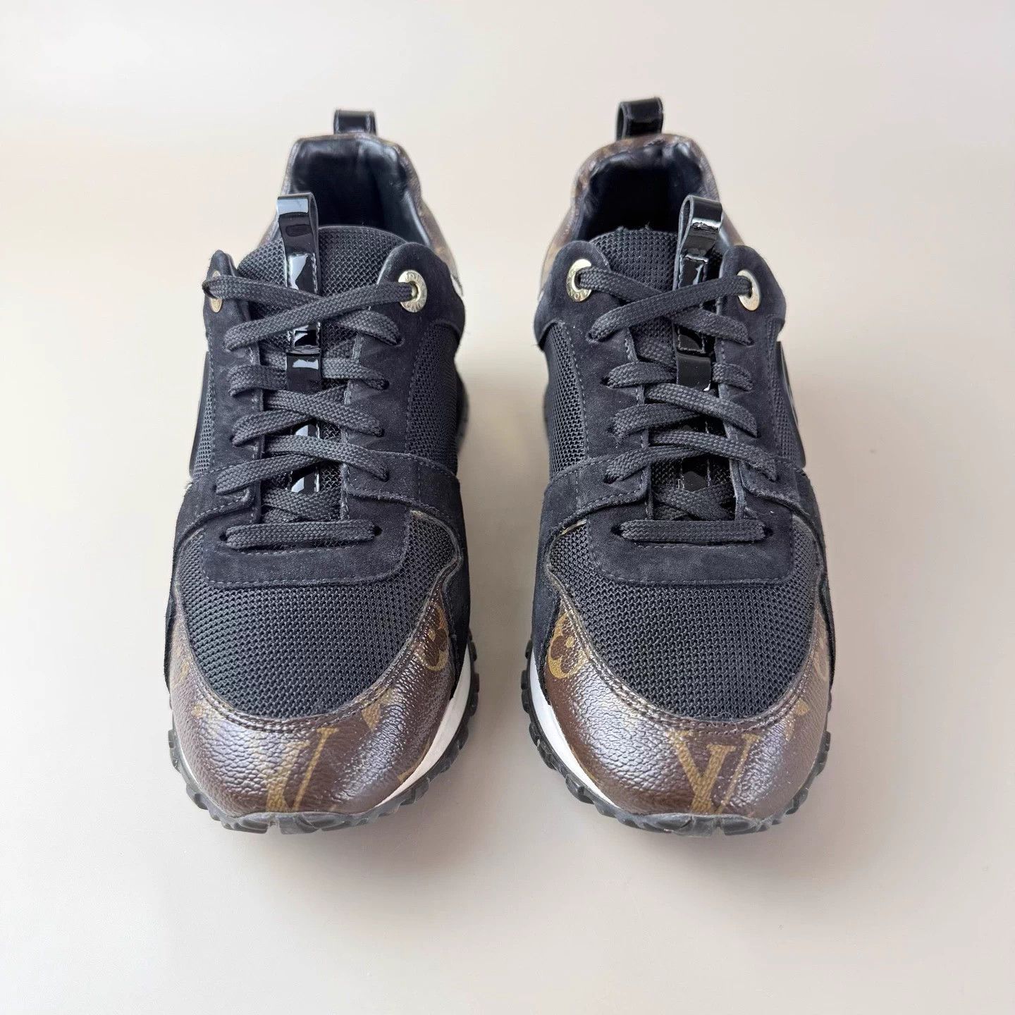 Louis Vuitton LV Run away black brown logo shoes size 37 mint Size US 6 / IT 36 - 2 Thumbnail