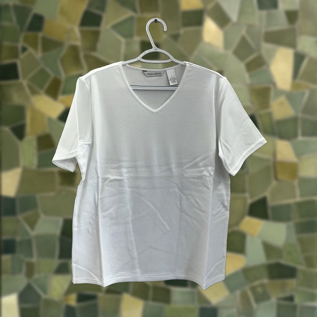 Vintage VINTAGE Drapers & Damons Womens Shirt Large White V-Neck Short Sleeve M14629 Size L / US 10 / IT 46 - 1 Thumbnail