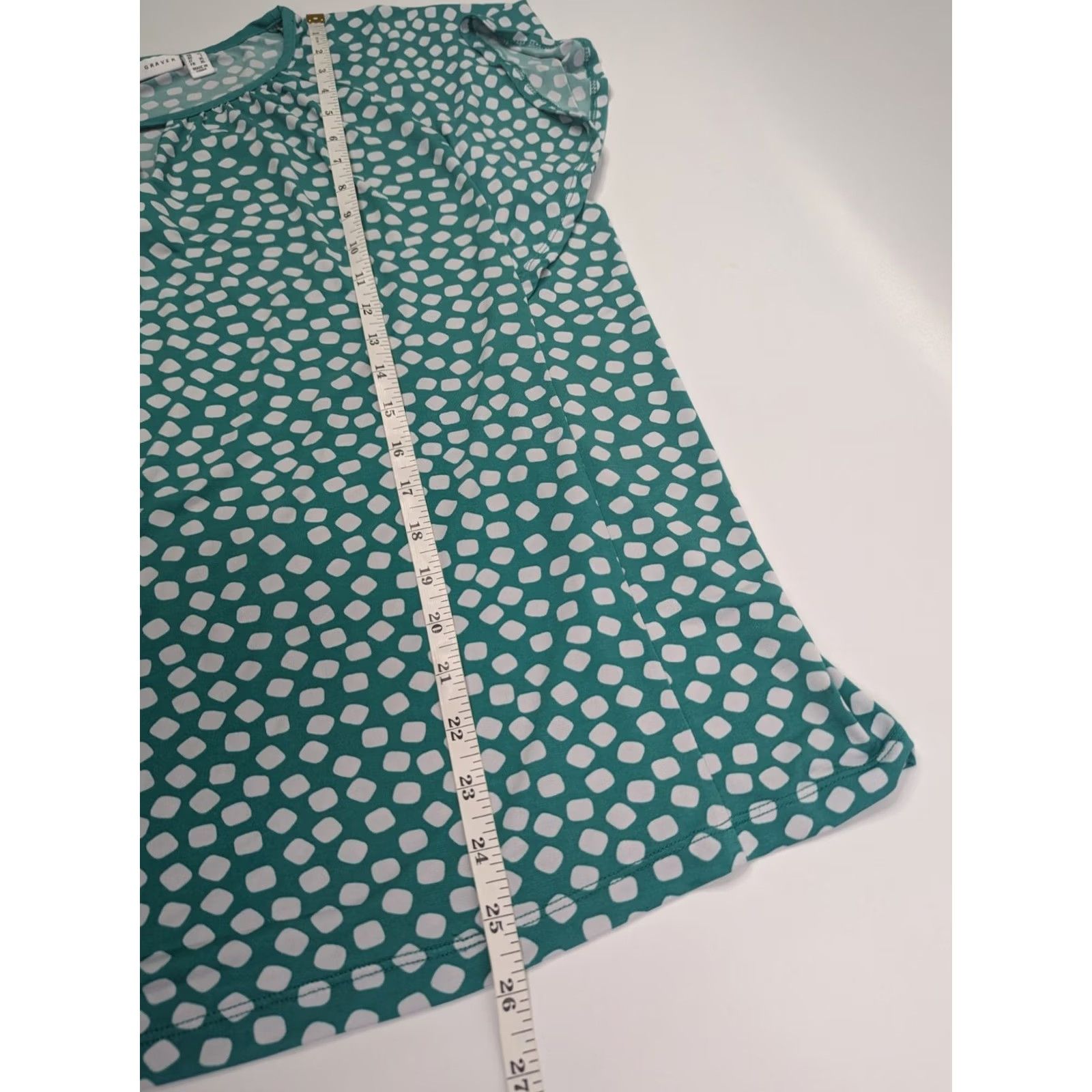 Vintage Susan Graver Blouse Womens Large Pullover Knit Green White Polka Dot Flutter Sleeve Round Neck Short Sleeve 100% Polyester Spandex Casual Workwear Size L / US 10 / IT 46 - 3 Thumbnail